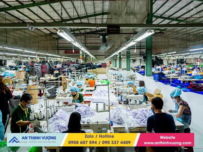 Anthinhvuong sản xuất balo học sinh đa dạng mẫu mã
